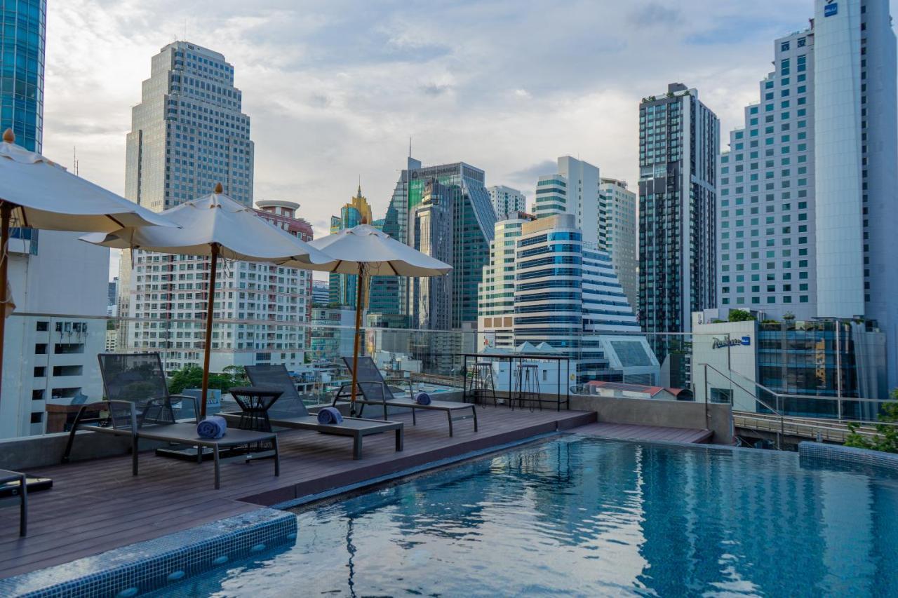 Tastoria Collection Sukhumvit Hotel Bangkok Eksteriør billede View from the rooftop pool
